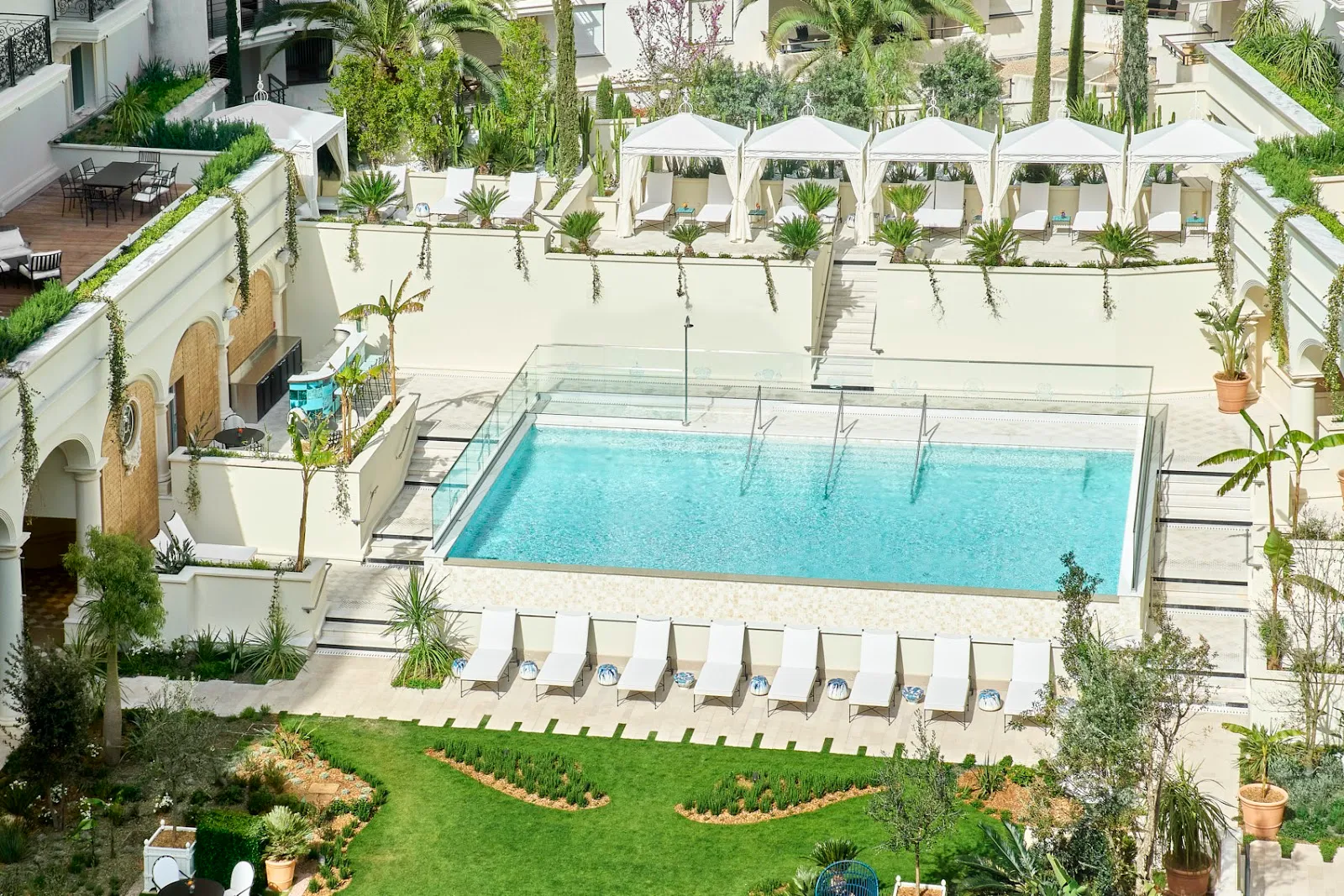 Carlton Cannes 3
